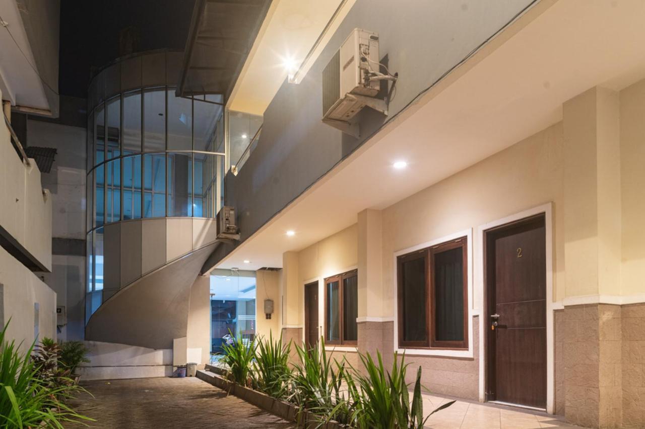 Reddoorz Near Bahu Mall Manado Malalayang Εξωτερικό φωτογραφία