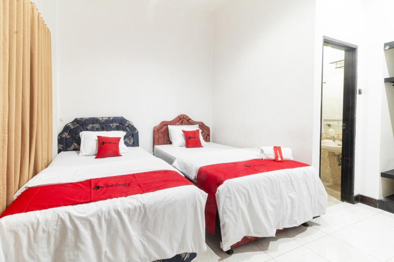 Reddoorz Near Bahu Mall Manado Malalayang Εξωτερικό φωτογραφία
